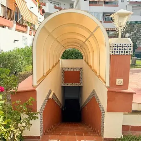 Peaceful 1 Bedroom In Torremolinos, Pool & Views *