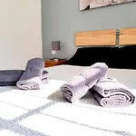 Daire Torremolinos: Quiet 1bedroom With Pool & Sea Views