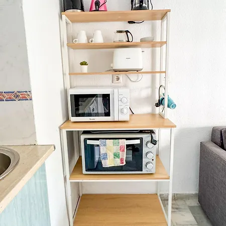 One Bed Apt, Terrace, Sea And Pool View, Walk To Appartement Torremolinos