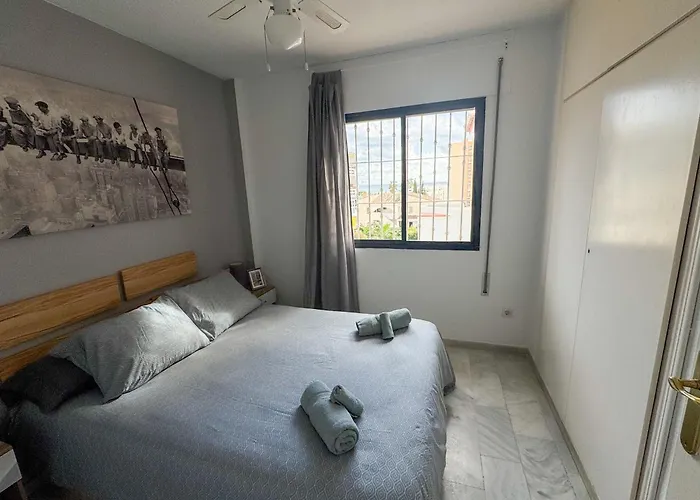 Peaceful 1 Bedroom In Torremolinos, Pool & Views Apartment Torremolinos