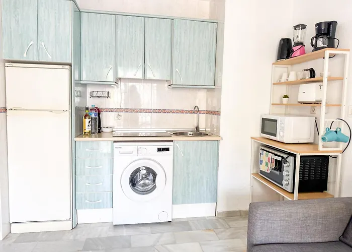 아파트 Peaceful 1 Bedroom In Torremolinos, Pool & Views 토레몰리노스