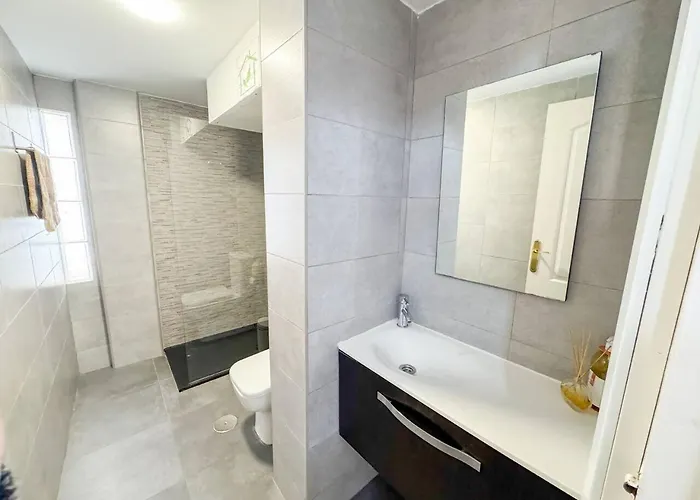 Torremolinos: Quiet 1bedroom With Pool & Sea Views Torremolinos