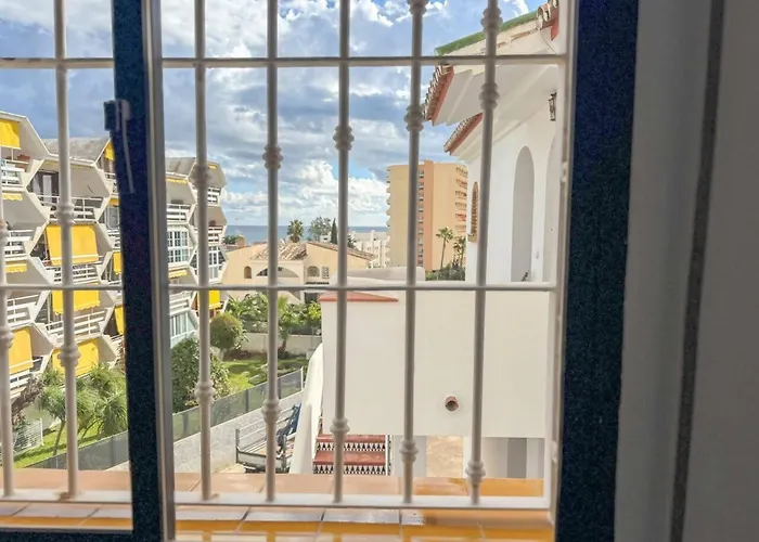 Torremolinos: Quiet 1bedroom With Pool & Sea Views Torremolinos