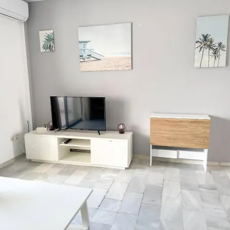 Lägenhet Torremolinos: Quiet 1bedroom With Pool & Sea Views *